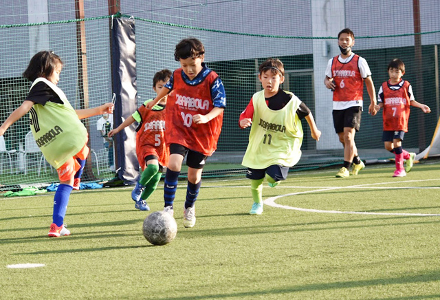 サッカースクール
